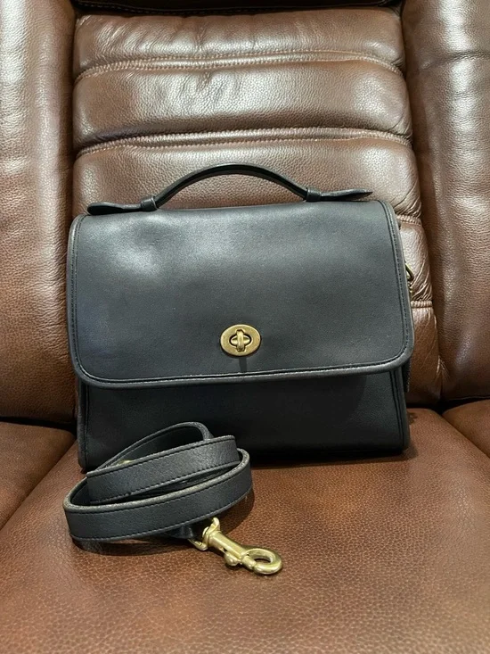 Vintage Coach Court Bag - Picture 2 of 10